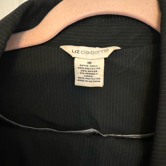 3pc pant suit - Picture 2 of 5